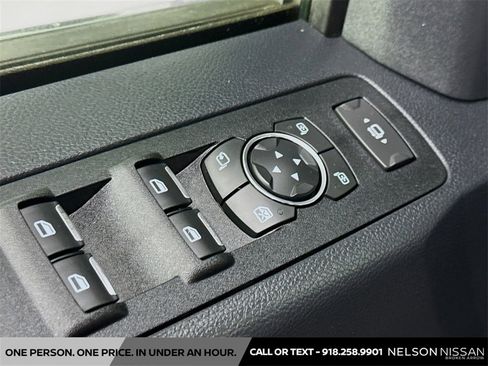 Used 2022 Ford F350 Platinum image 18