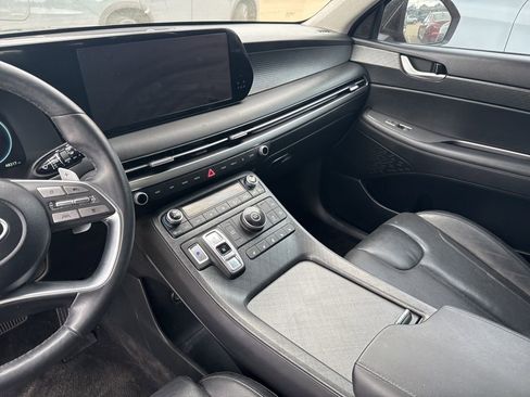 Used 2023 Hyundai Palisade Limited image 4