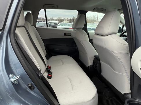 Certified 2025 Toyota Corolla Cross LE image 28