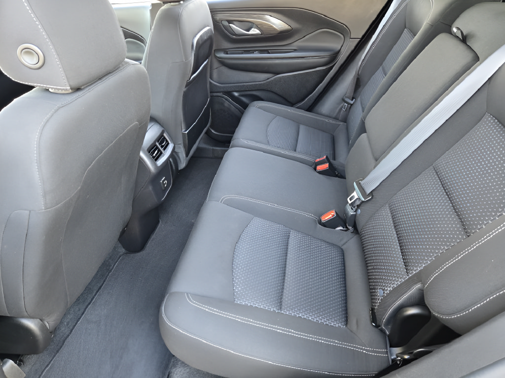 Used 2024 GMC Terrain SLE w/ Driver Convenience Package AWD/4WD image 29