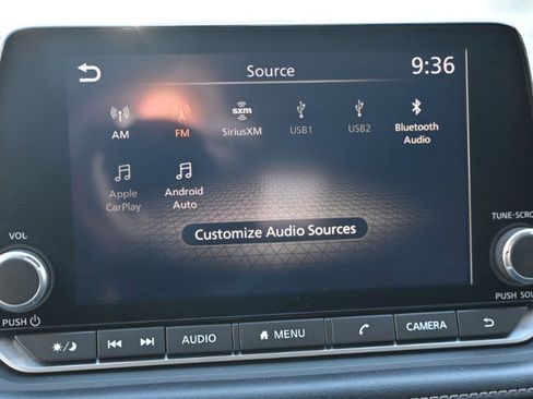 Used 2024 Nissan Rogue SV image 23