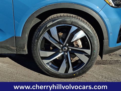 Certified 2023 Volvo XC40 B5 Plus w/ Driver Assist Package image 9