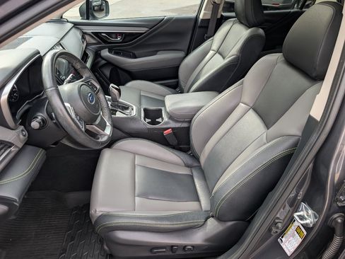 Used 2023 Subaru Outback Onyx Edition AWD/4WD image 2