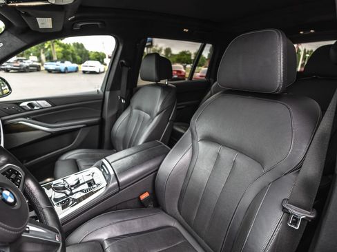 Used 2021 BMW X7 M50i w/ Executive Package AWD/4WD image 27