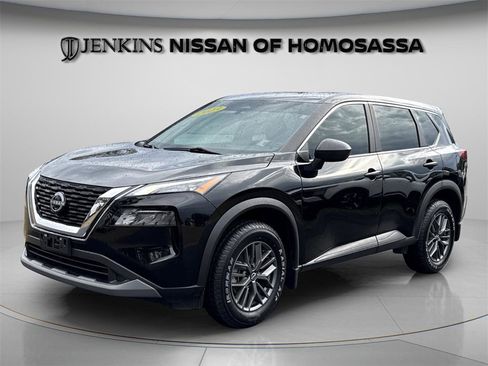 Certified 2023 Nissan Rogue S image 3