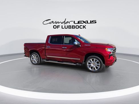 Used 2023 Chevrolet Silverado 1500 High Country w/ High Country Premium Package AWD/4WD image 2
