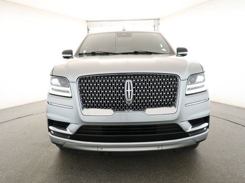 Used 2021 Lincoln Navigator Reserve w/ Luxury Package image 2