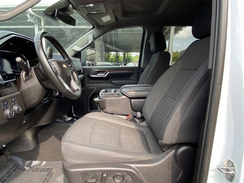 Used 2024 Chevrolet Silverado 2500 LT image 26