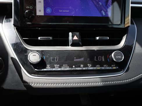 Used 2025 Toyota Corolla XSE FWD image 25