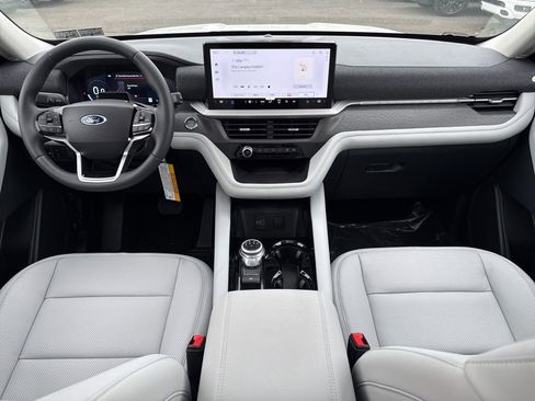 New 2026 Ford Explorer Platinum AWD/4WD image 12