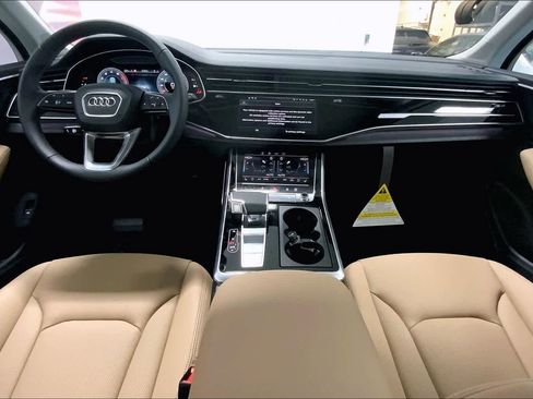 New 2025 Audi Q7 3.0T Premium Plus image 10