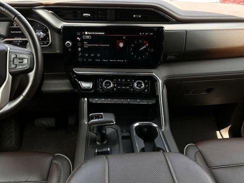 Used 2025 GMC Sierra 1500 Denali image 17