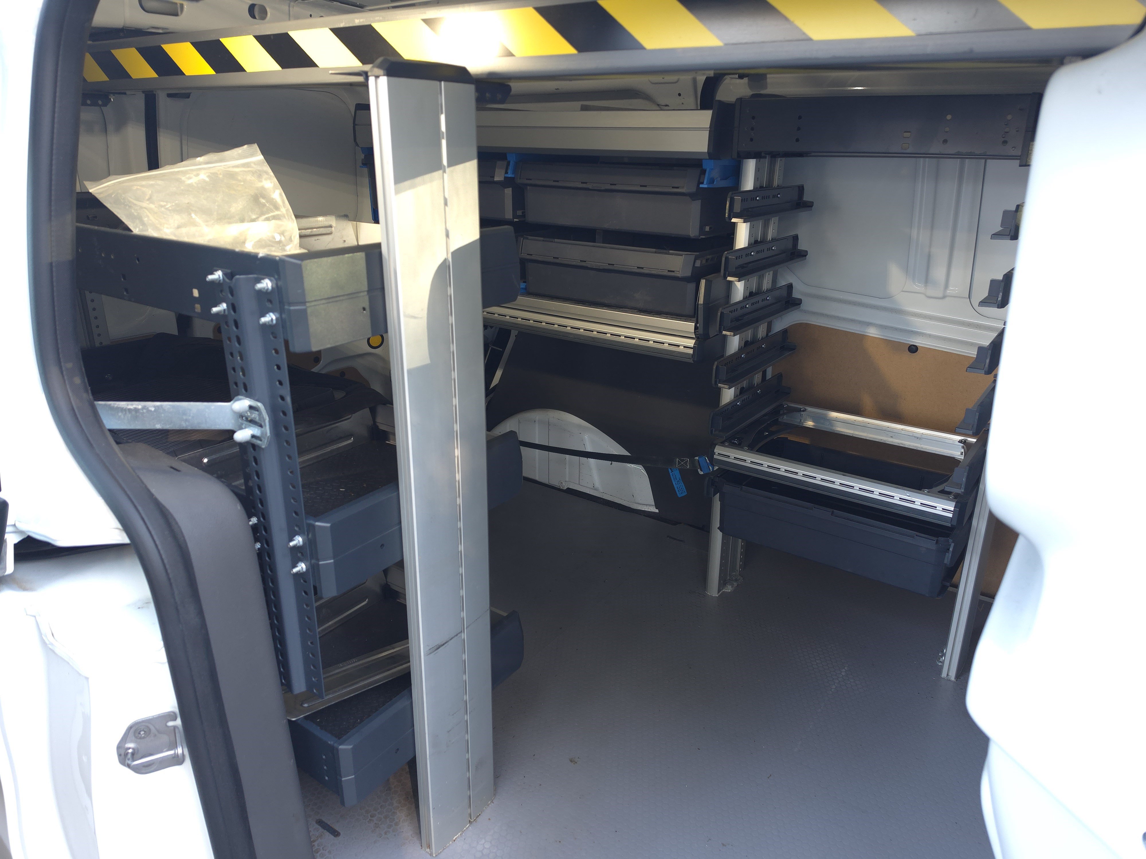 Certified 2023 Ford Transit Connect XL FWD image 18