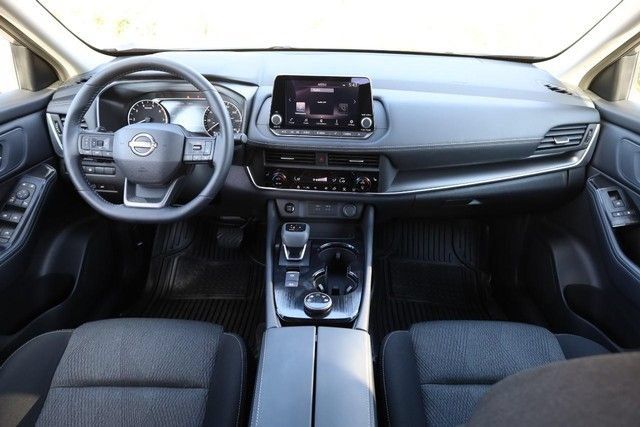 Certified 2026 Nissan Rogue SV w/ Cold Weather Package AWD/4WD image 22