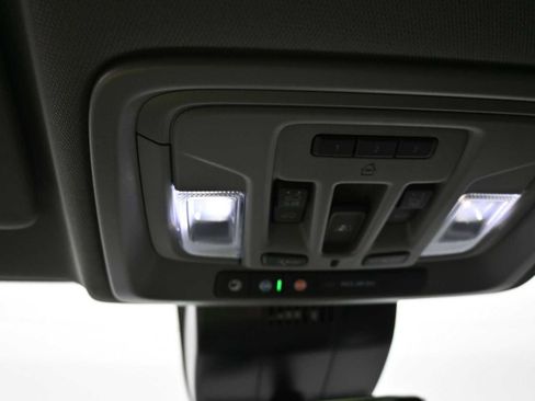 New 2025 GMC Sierra 2500 Denali w/ Denali Reserve Package image 18