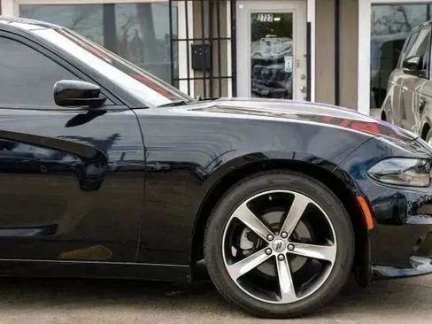 Used 2022 Dodge Charger SXT image 13