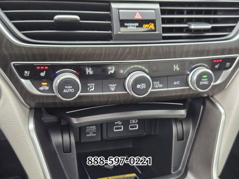 Used 2022 Honda Accord Touring image 25
