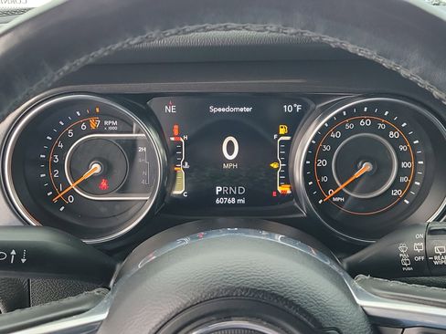 Used 2022 Jeep Wrangler Unlimited Sahara image 22