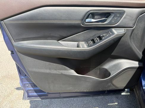 Used 2023 Nissan Rogue SL w/ SL Premium Package FWD image 7