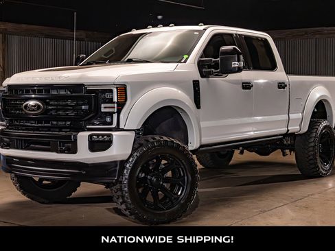 Used 2022 Ford F250 Lariat w/ Black Appearance Package AWD/4WD image 4