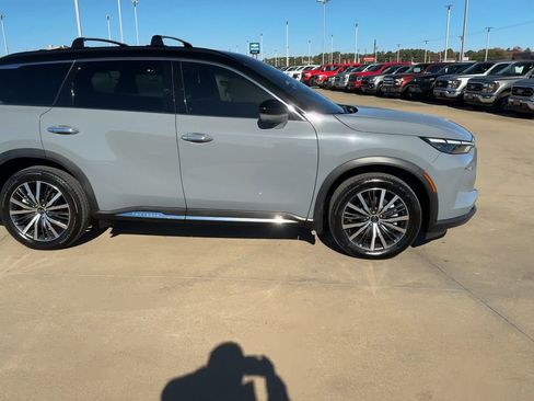 Used 2025 INFINITI QX60 Autograph w/ Cargo Package image 2