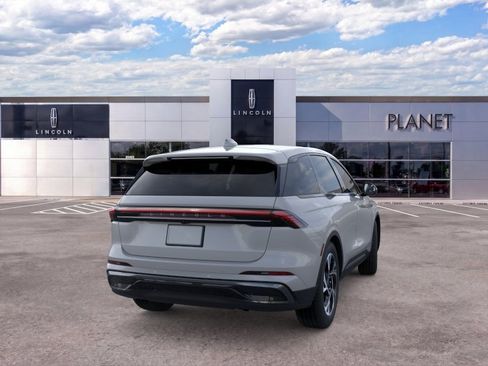 New 2026 Lincoln Nautilus Premier w/ Jet Appearance Package AWD/4WD image 8