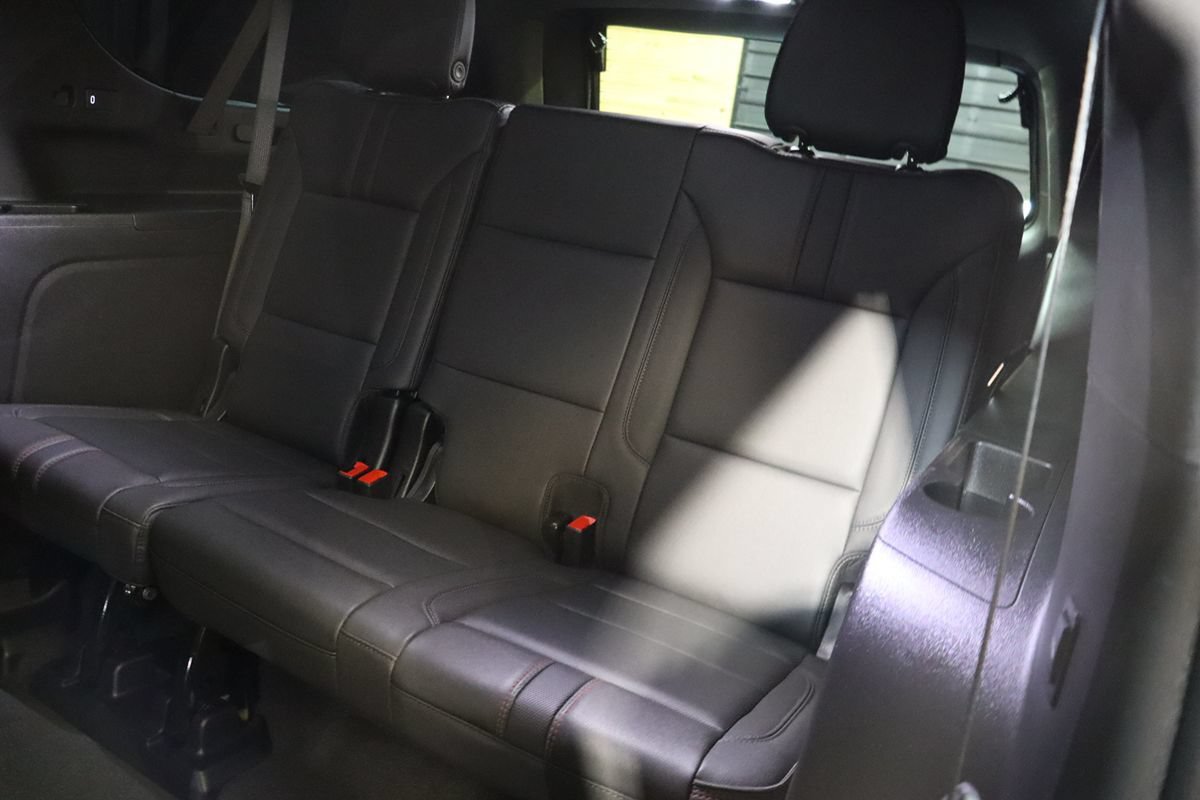Used 2026 Chevrolet Suburban RST RWD image 54
