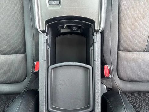 Used 2018 Honda Accord EX image 35