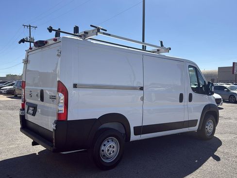 Used 2023 RAM ProMaster 2500 w/ Driver Convenience Group FWD image 6
