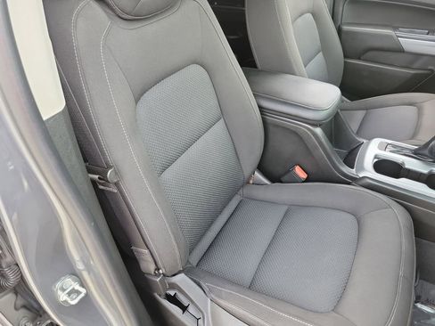 Used 2022 Chevrolet Colorado LT w/ LT Convenience Package image 20