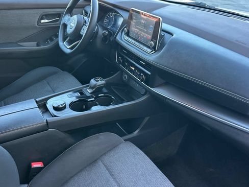 Used 2023 Nissan Rogue SV AWD/4WD image 16