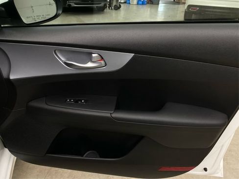 Used 2023 Kia Forte LXS w/ LXS Technology Package FWD image 26