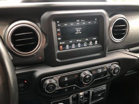 Used 2018 Jeep Wrangler Unlimited Sahara w/ Dual Top Group image 21