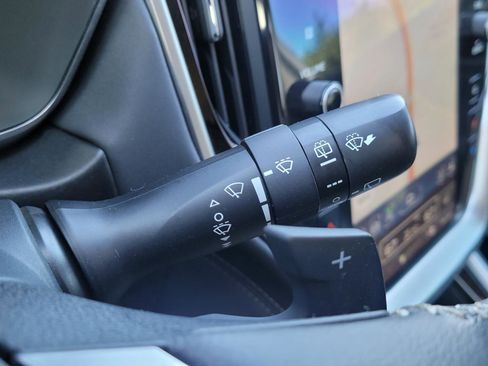 Used 2024 Subaru Outback Limited image 34