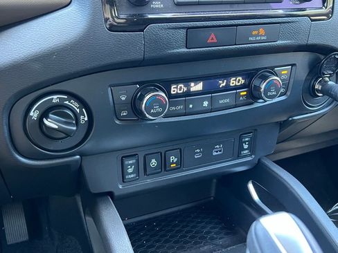 Used 2022 Nissan Frontier SV AWD/4WD image 33