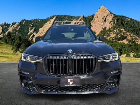 Used 2022 BMW X7 xDrive40i w/ M Sport Package AWD/4WD image 3