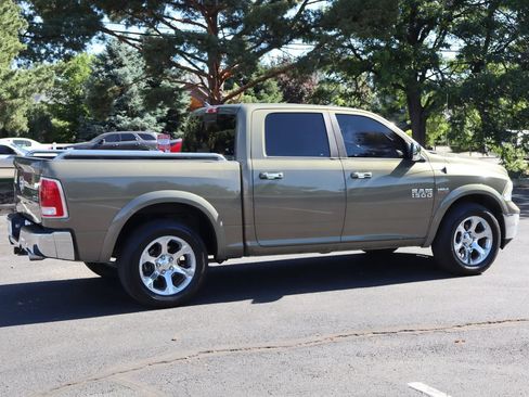 Used 2015 RAM 1500 Laramie w/ Convenience Group AWD/4WD image 4