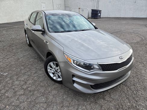 Used 2018 Kia Optima LX FWD image 5