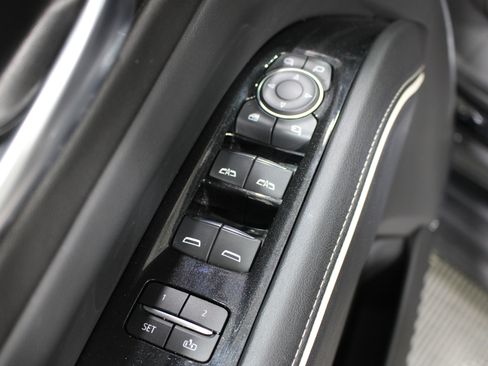 Used 2023 Cadillac Escalade Sport AWD/4WD image 7
