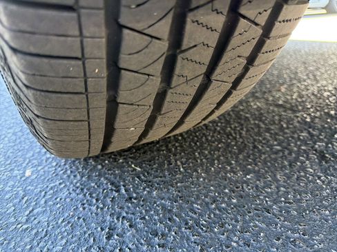 Certified 2025 Volvo XC60 B5 Plus image 11