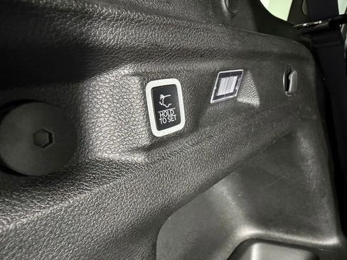 Certified 2025 Jeep Grand Cherokee L Altitude image 29