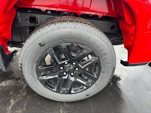 New 2026 Chevrolet Silverado 1500 Custom AWD/4WD image 32