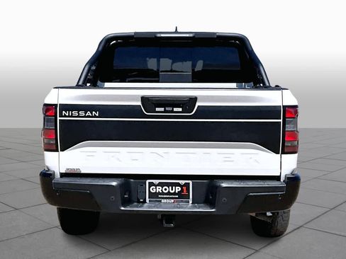 Used 2024 Nissan Frontier SV w/ Hardbody Edition image 5