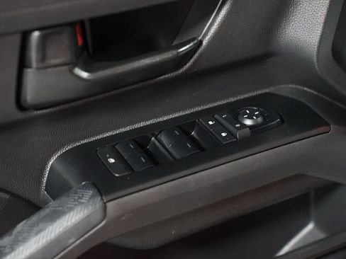 Certified 2025 Toyota Tacoma SR AWD/4WD image 30