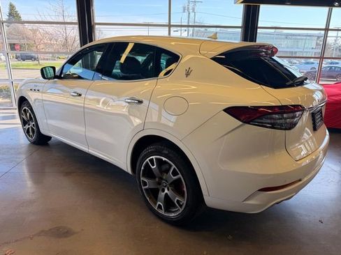 Used 2023 Maserati Levante GT AWD/4WD image 4