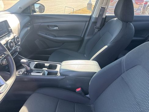 Certified 2023 Nissan Sentra S image 33