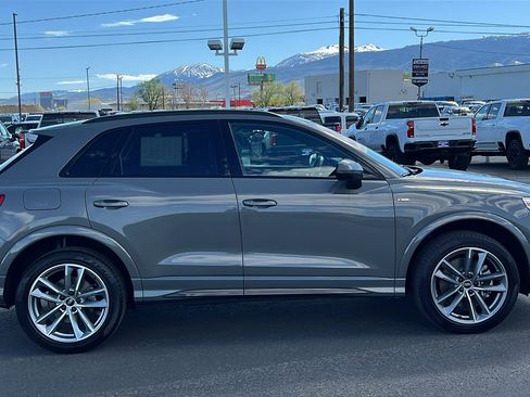 Used 2023 Audi Q3 2.0T Premium Plus w/ Premium Plus Package AWD/4WD image 4
