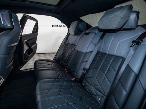 Used 2023 BMW 740i 740i w/ Executive Package image 19