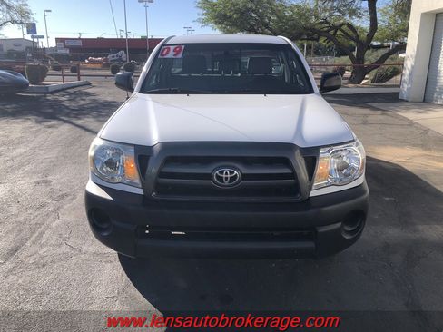 Used 2009 Toyota Tacoma 2WD Regular Cab image 3