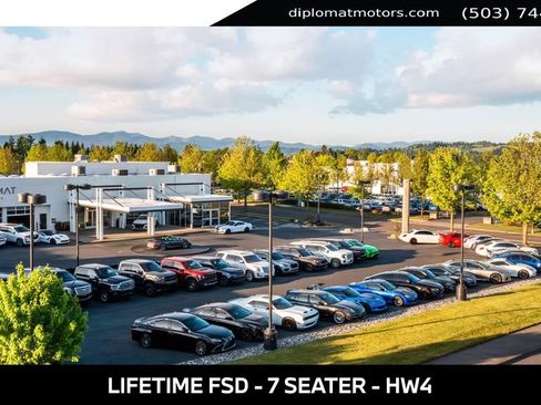Used 2025 Tesla Model X AWD/4WD image 2